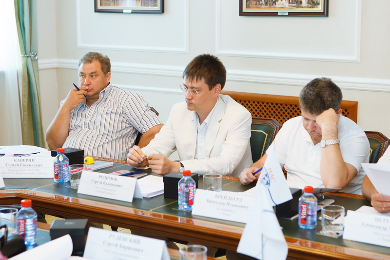 Участники расширенного заседания Координационного совета МАС ГНБ