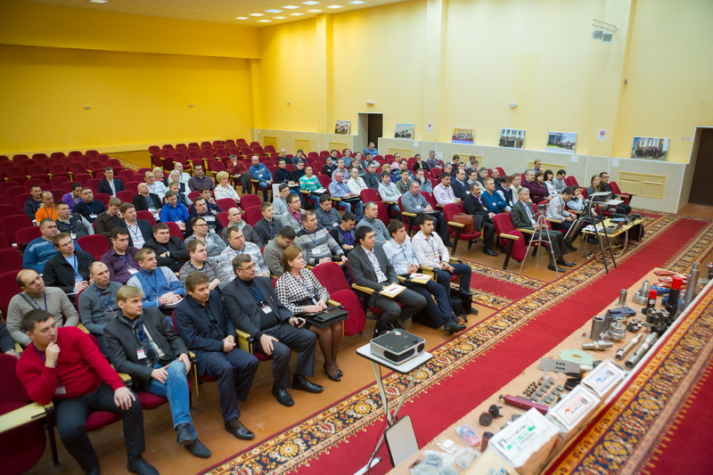 Участники III ежегодного учебного семинара повышения квалификации ИТР в области ГНБ