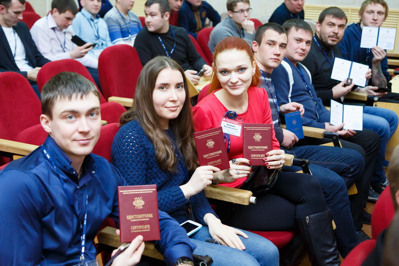 Обладатели квалификационных удостоверений