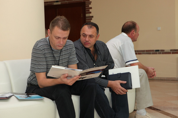 Ознакомление участников конференции с пакетом документов