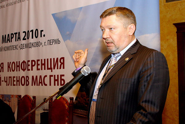 Вице-президент МАС ГНБ Селезнев Геннадий Анатольевич